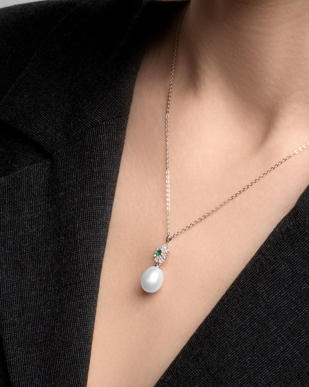 Royal Flower Pearl Drop Necklace